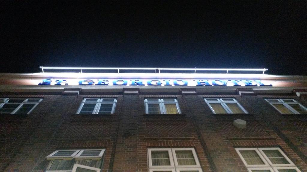 St Georgio Hostel Ilford Bagian luar foto
